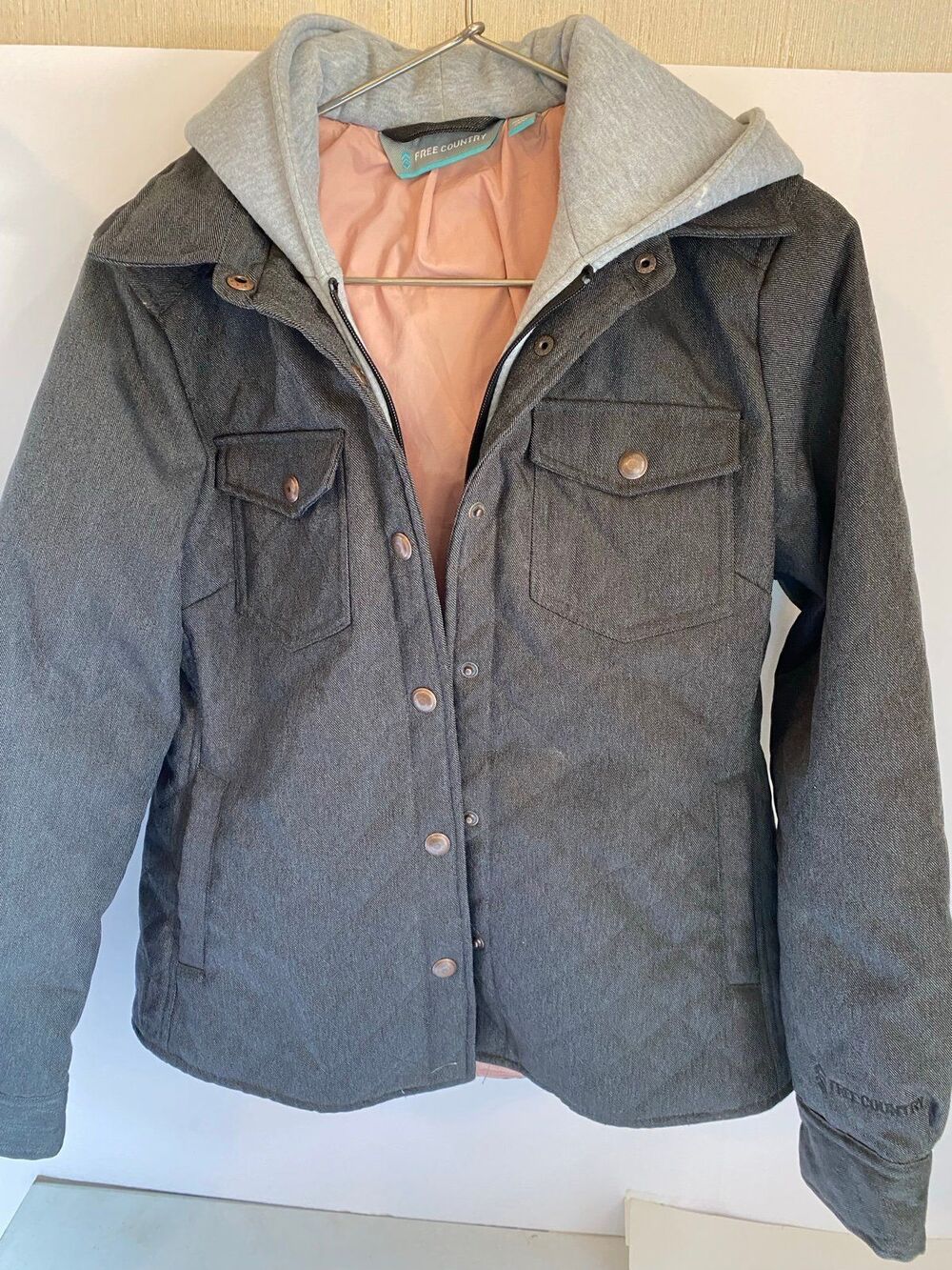 free country jacket in like new condition size medium